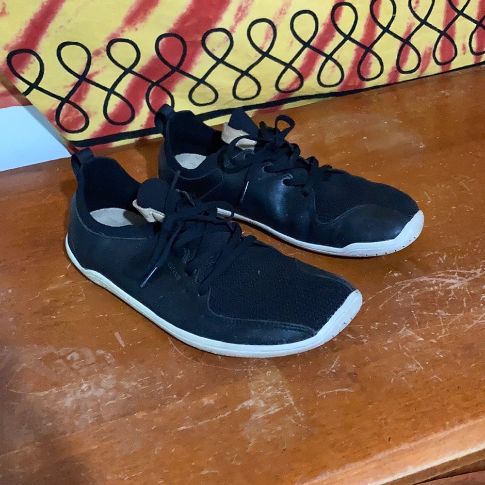 Vivobarefoot black leather sneakers EURO 41
